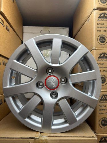 رینگ اسپرت خارجی 15 اینچ مدل هاکنهایم نقرهای(بسته ۴ عددی)